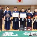 決勝戦、東松舘が昭中剣との代表戦を制し大会4連覇を達成。