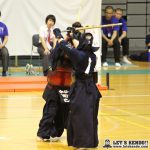 女子個人決勝、長い延長を戦い最後は西口(守谷)が北條(桐蔭学園)からメンを決めて優勝。