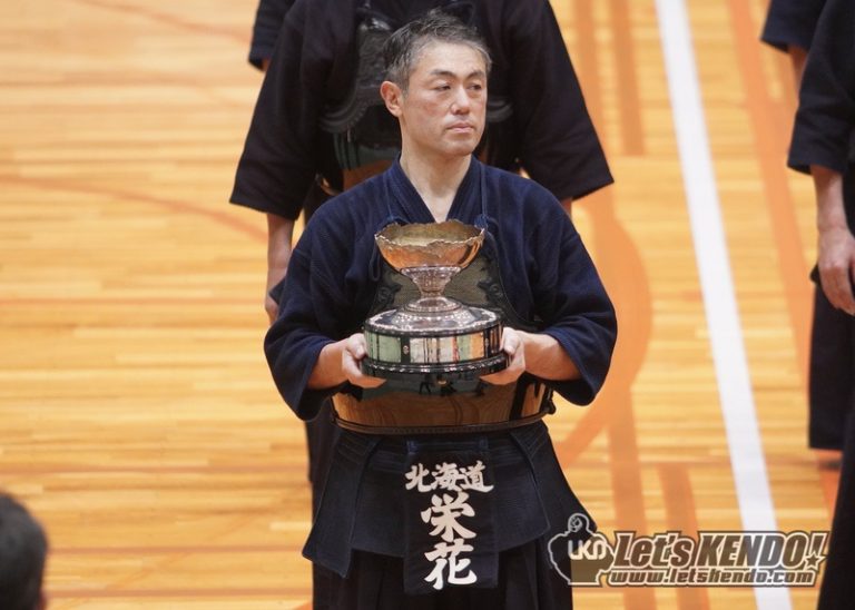 【優勝インタビュー・栄花直輝】第21回全日本選抜剣道八段優勝大会(4/26) 剣道情報総合サイト LET'S KENDO